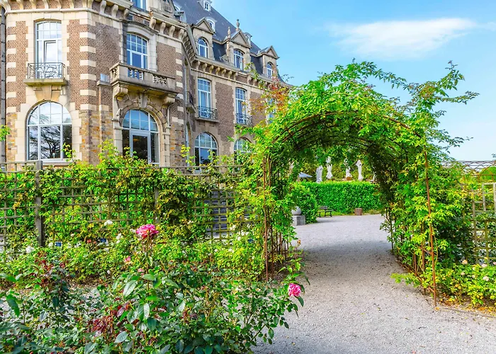 Le Chateau De Namur