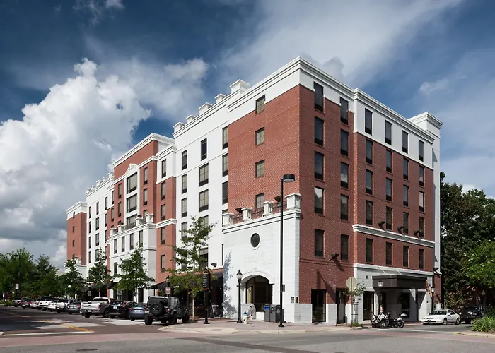 Hampton Inn & Suites Gainesville Downtown University