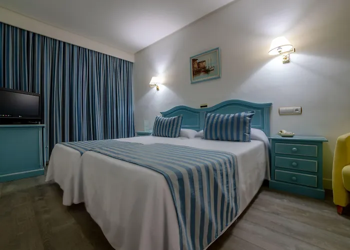 Hotel Villa De Laredo