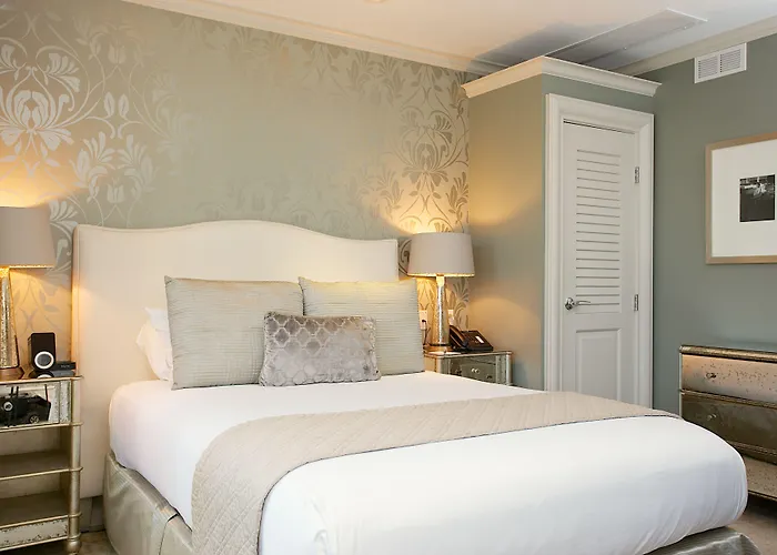 Hotel Veritas