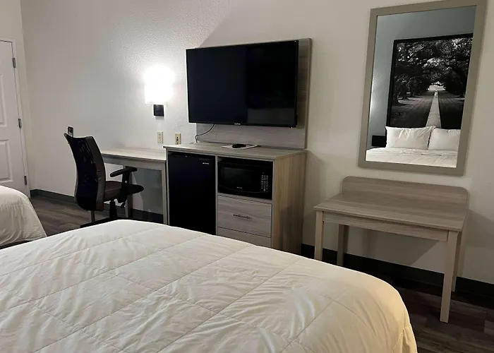 Super 8 By Wyndham Rosenberg Tx