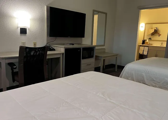 Super 8 By Wyndham Rosenberg Tx