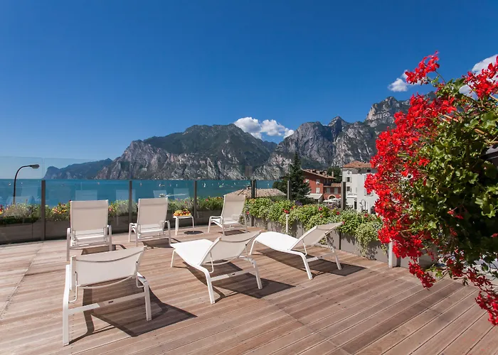 Hotel Lago Di Garda