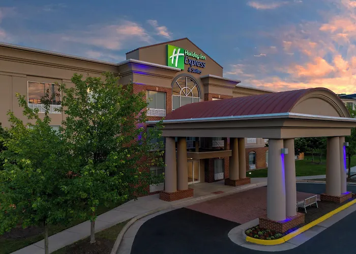 Holiday Inn Express & Suites Alexandria - Fort Belvoir By Ihg