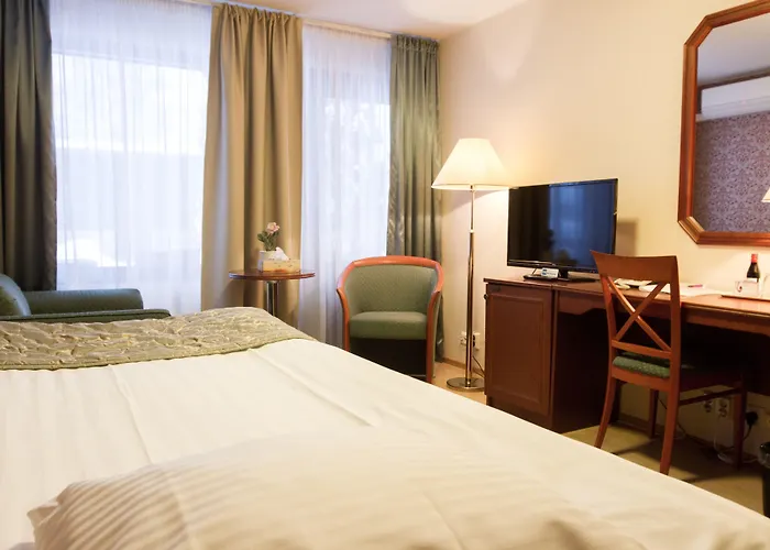 Hotel Fjalar