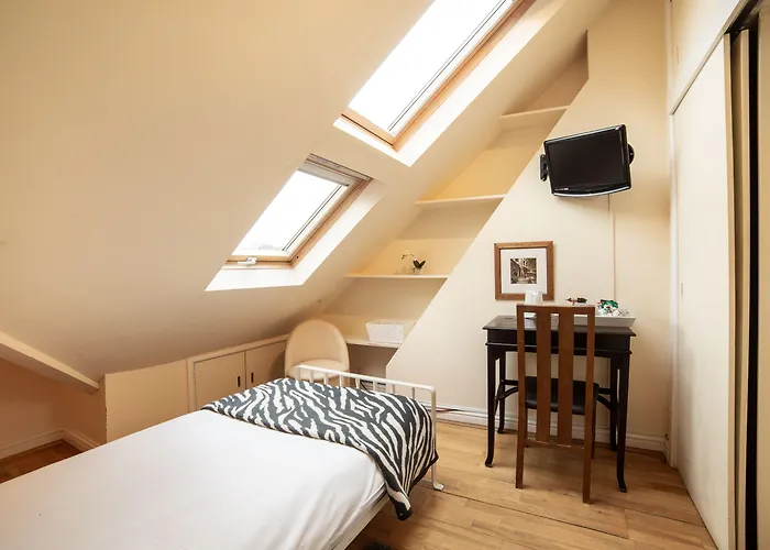 Oyo Lina Guest House