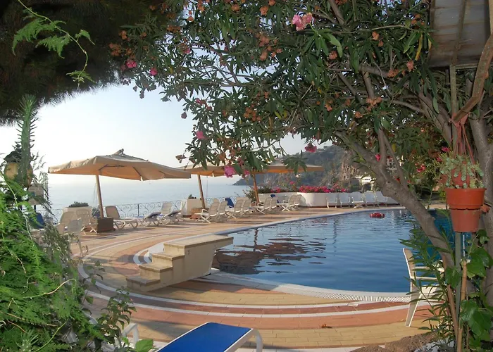 Hotel Giardino Sul Mare