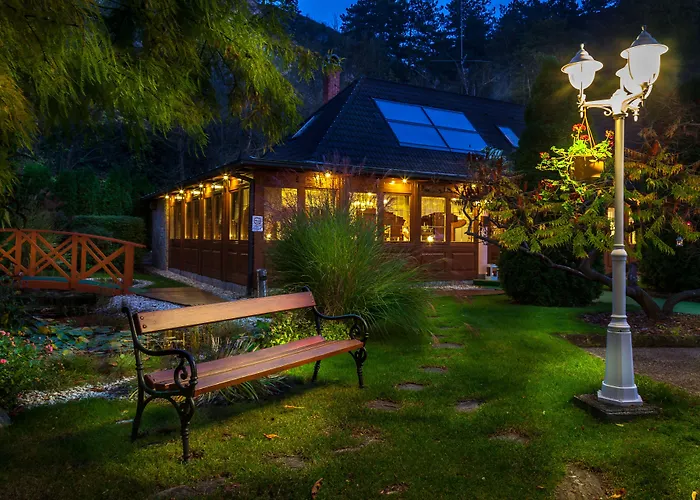 Villa Medici Hotel & Restaurant