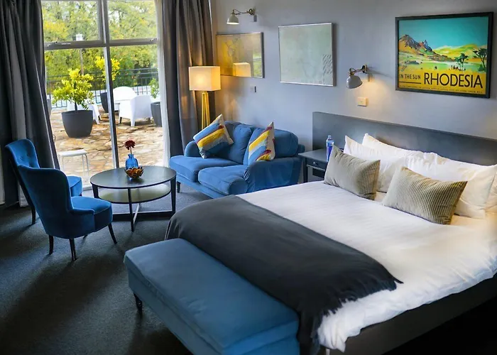 The Oriana Orange - Retro Hotel & Resort