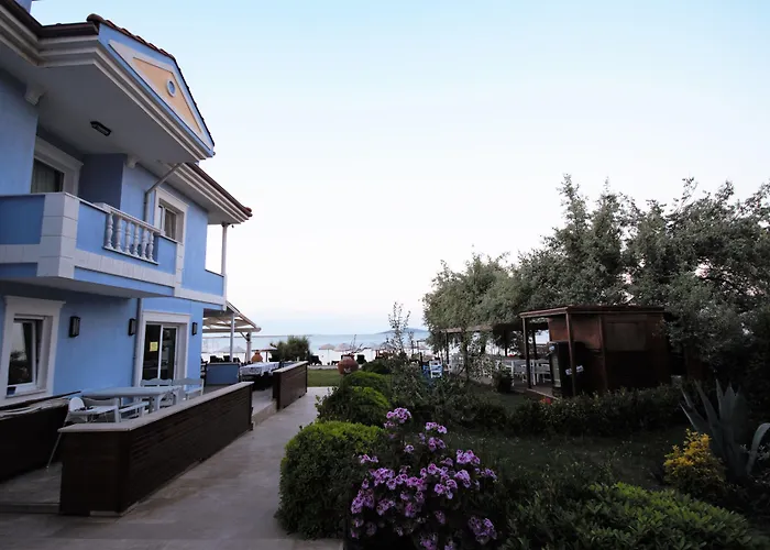 Cundavilla Hotel & Suites