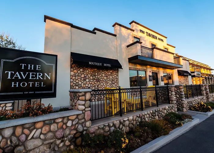The Tavern Hotel