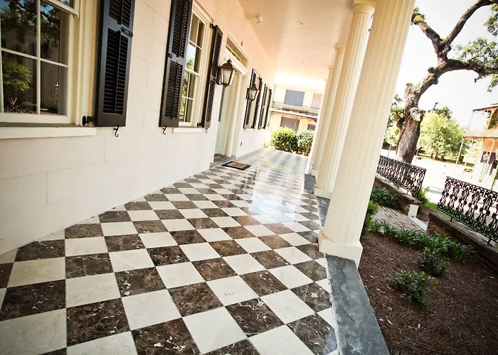 Fort Conde Inn - Mobile