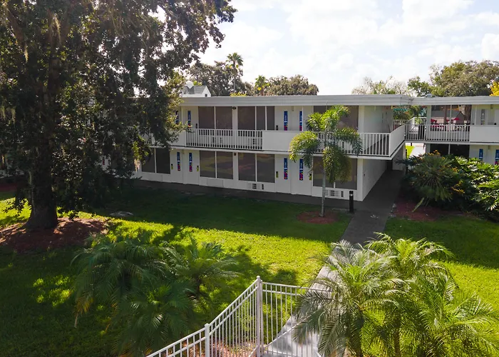 Baymont By Wyndham Orlando Lake Buena Vista South