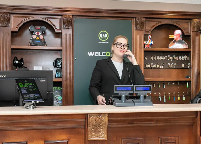 B&B HOTEL Pomezia Cortese