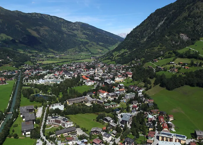 Hotel Germania Gastein: Alpine Wellness & Mountain Adventures
