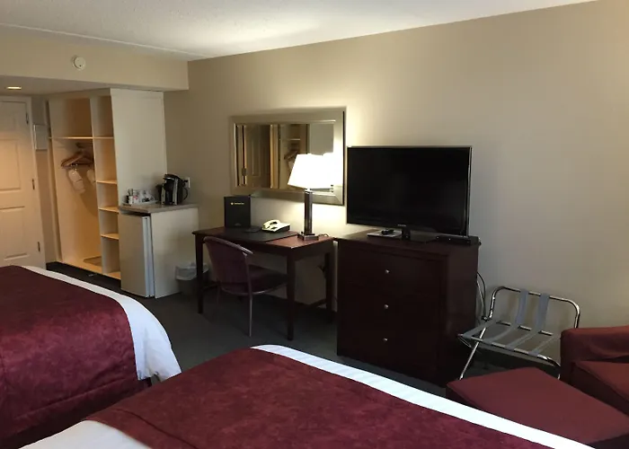Lakeland Inn Hotel