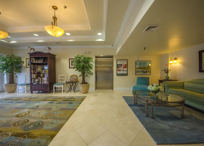 La Mer Beachfront Resort