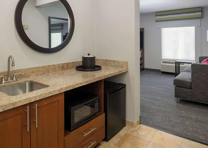 Hampton Inn And Suites Seattle - Airport / 28Th Avenue
