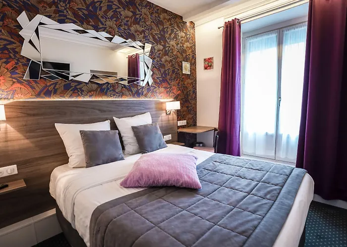 Hotel De La T.A