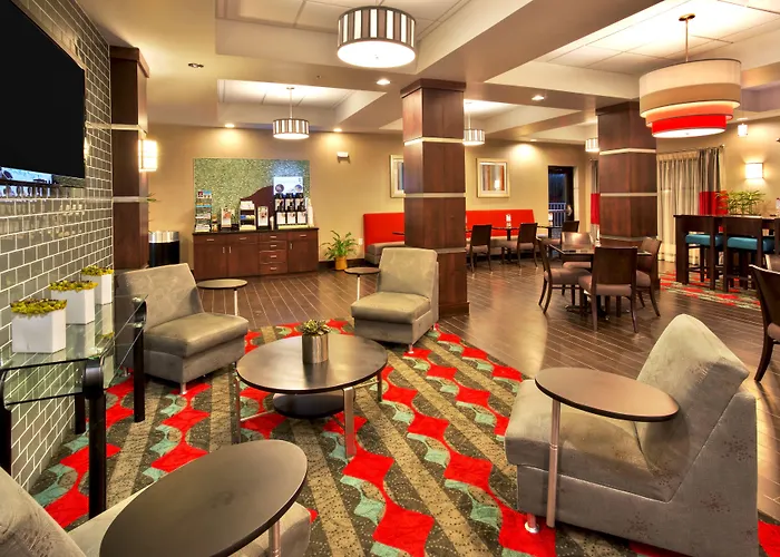 Holiday Inn Express & Suites Oak Ridge By Ihg
