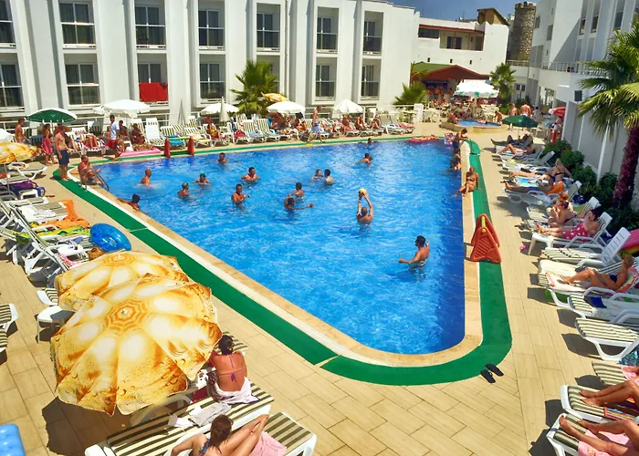 Club Shark Hotel