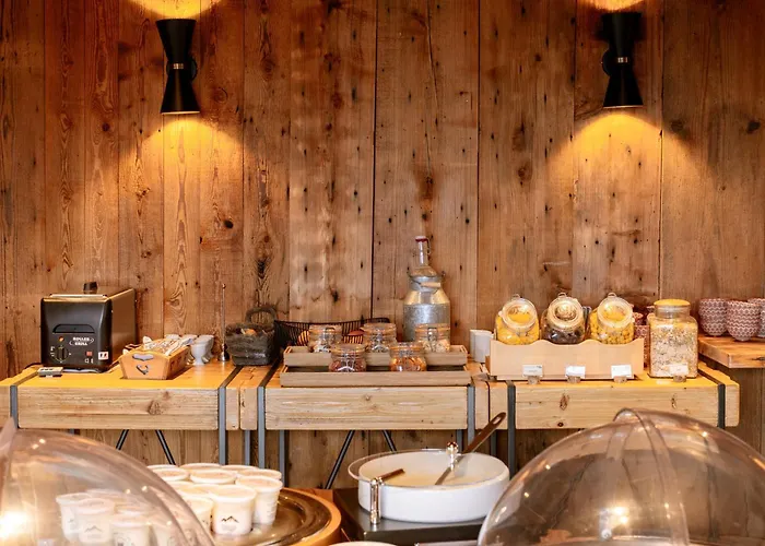Hotel Les Roches Fleuries