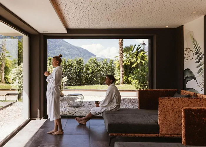 Hotel Paradies