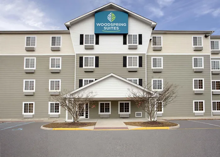 Woodspring Suites Williston