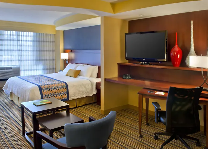 Courtyard By Marriott Newark Downtown