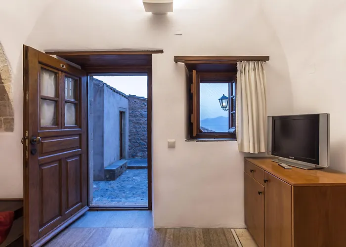 Bastione Malvasia Hotel (ex New Malvasia)