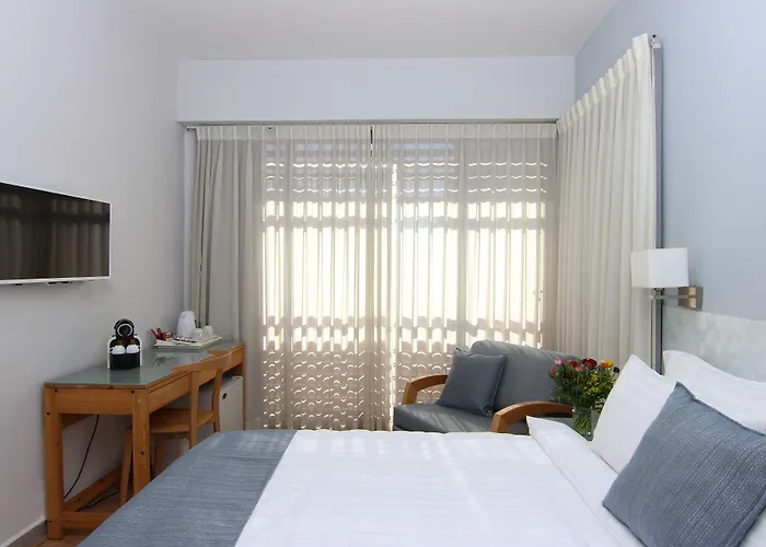 Hotel Poli Urban By Afi Hotels