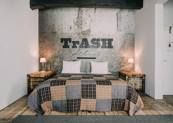 Hotel Trash Deluxe