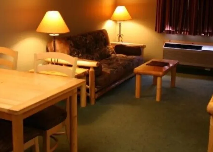 Cranberry Country Lodge
