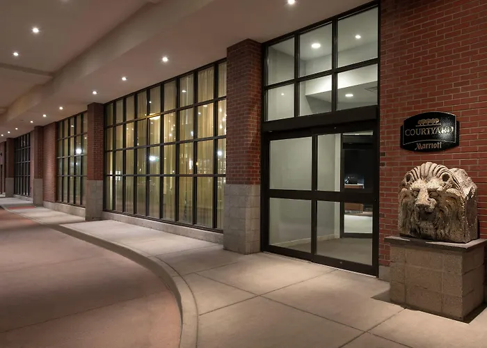 Courtyard By Marriott Syracuse Downtown At Armory Square