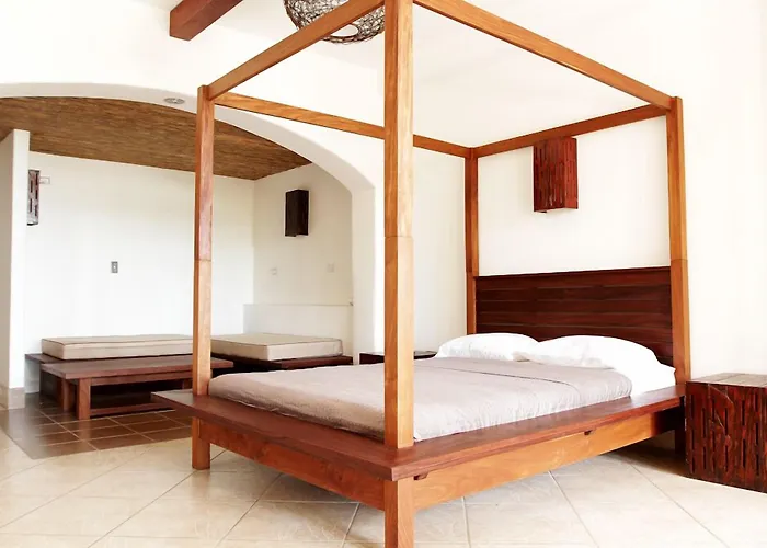 Hotel Alcazar