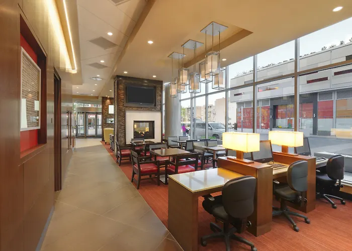 Hyatt Place Chicago-South/University Medical Center
