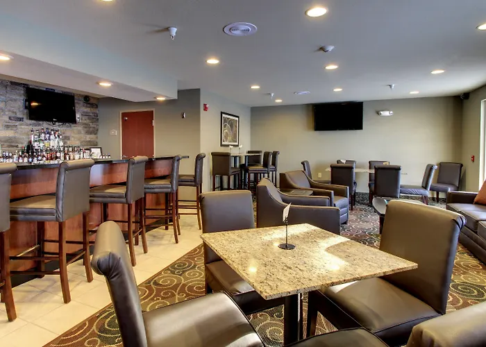 Cobblestone Inn & Suites - Rugby