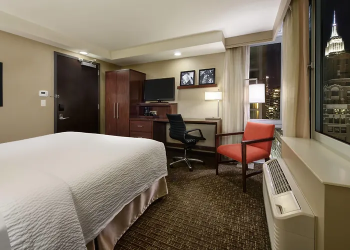 Courtyard By Marriott Times Square West