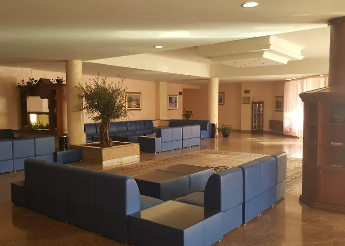 Hotel Kiris