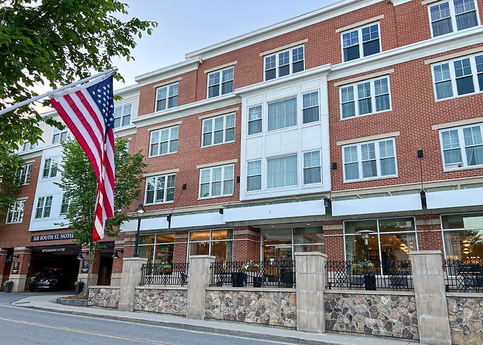 Six South St. Hotel