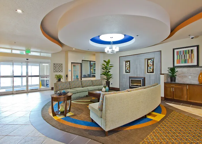 Holiday Inn Express And Suites Denver East Peoria Street By Ihg