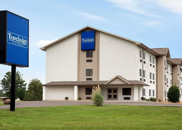 Travelodge By Wyndham Livonia