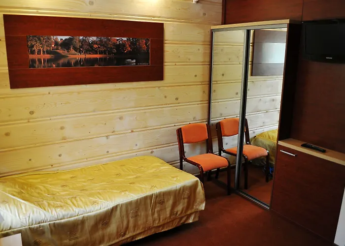 Hotel 365