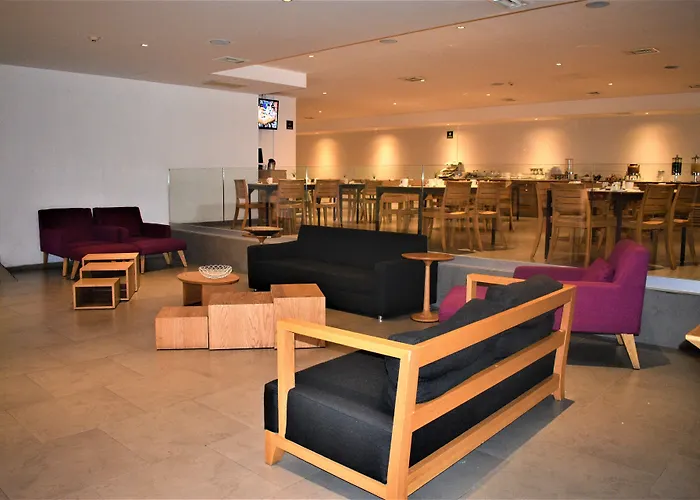 Hotel Plaza Génova Centro