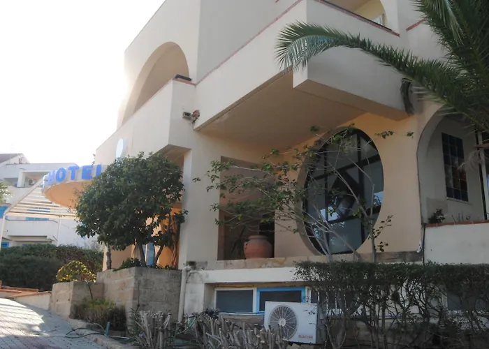 Helios Hotel