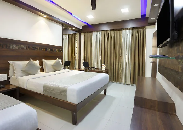 Mannars Deluxe Lodge