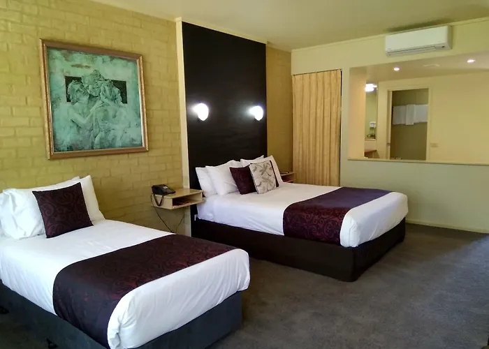 Madison Spa Motel - Adults Only