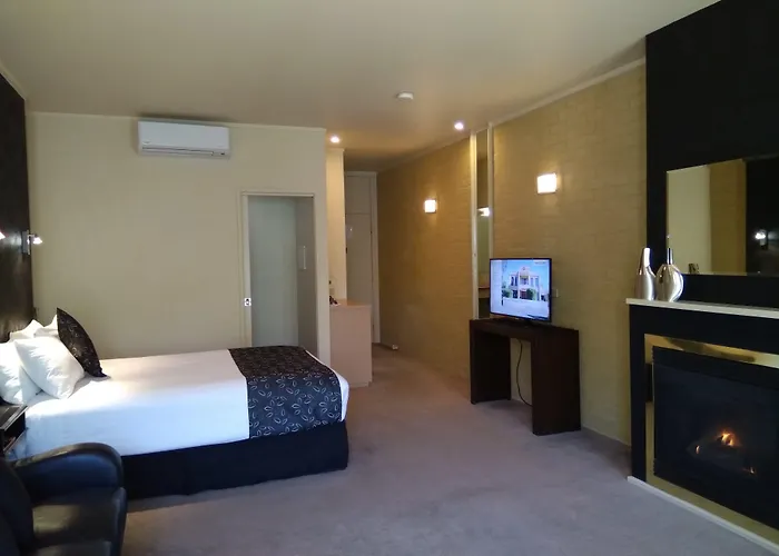 Madison Spa Motel - Adults Only