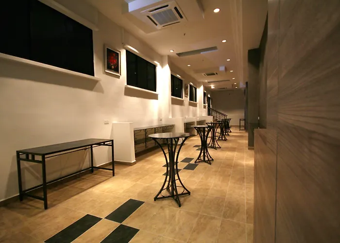 Aroma Hotel