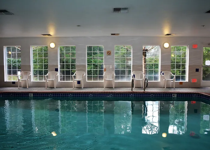Fairbridge Inn & Suites Dupont